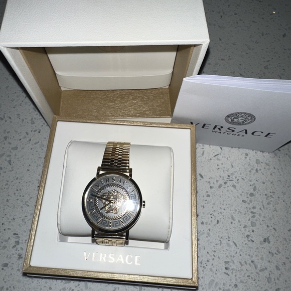 Ladies Versace V-Essential VEK400621 watch gold black Medusa Swiss stainless ste - Picture 7 of 8